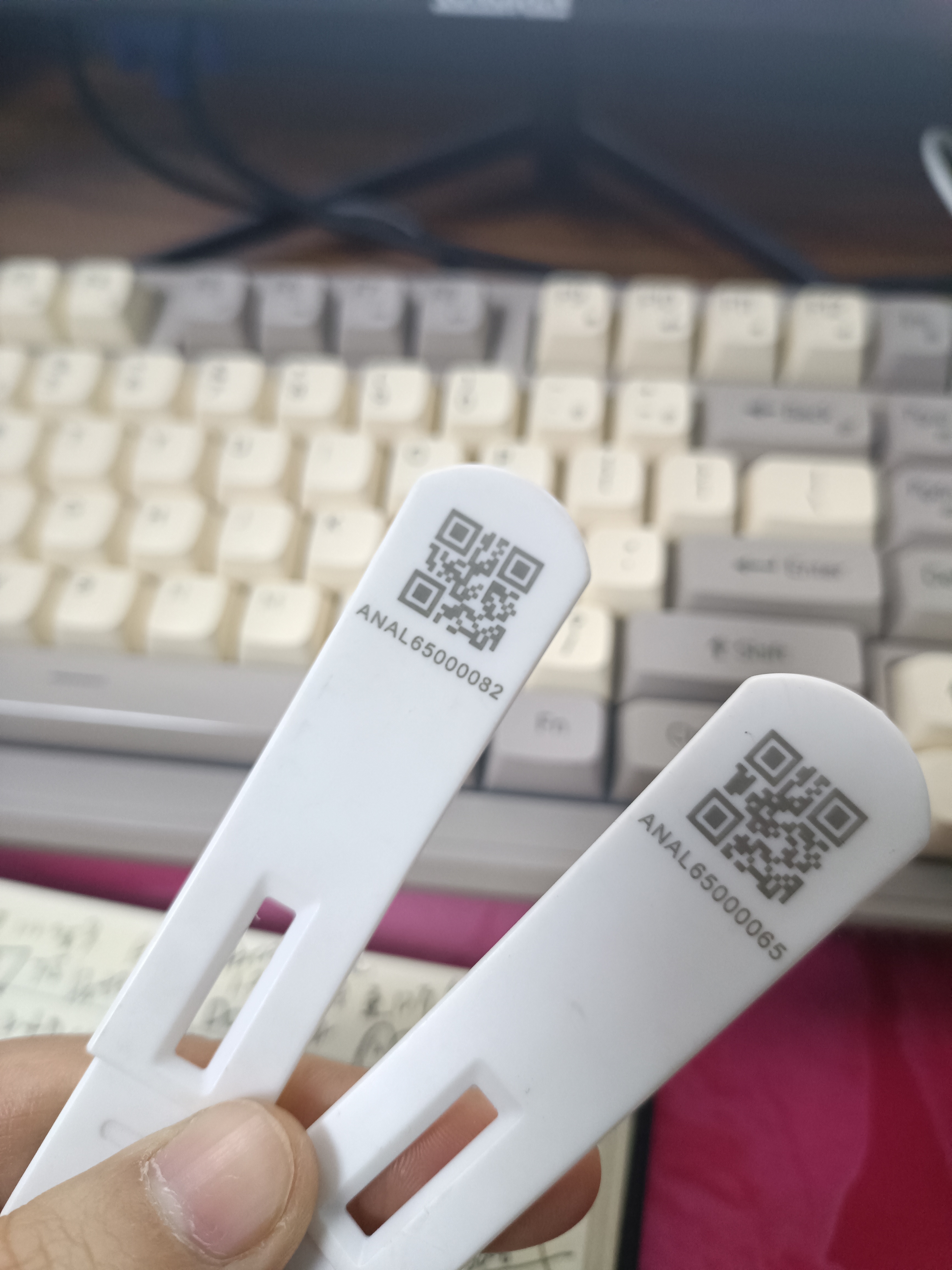 激光打标机客件案例-打标二维码(图2)